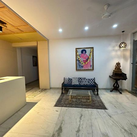 Hotel Sri Sathya Sai Bangalore Bagian luar foto