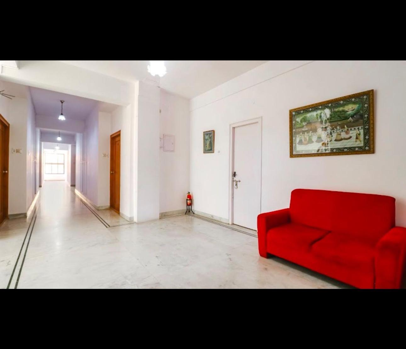 Hotel Sri Sathya Sai Bangalore Bagian luar foto